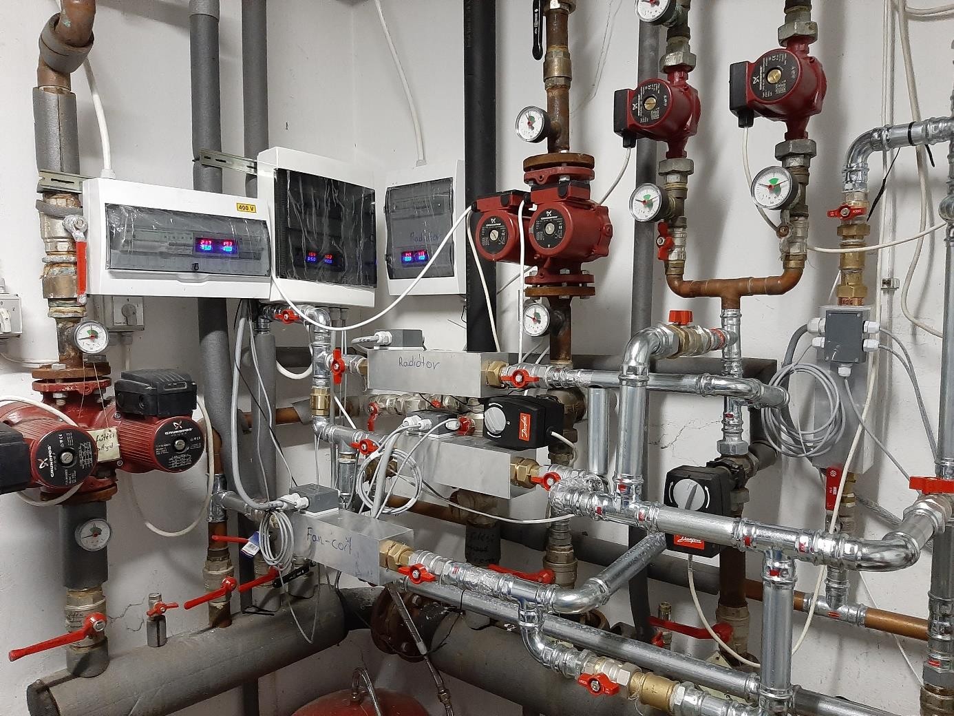 240 m² family house with 20 kW AT Heating Module system for heating and hot water.